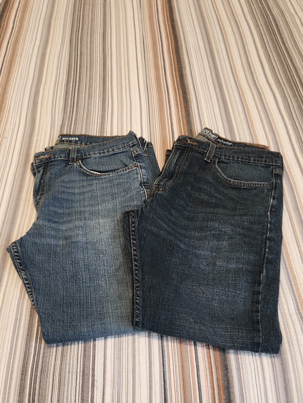 Signature by Levi Strauss Men’s Relaxed Jeans - Medium Blue & Dark Blue Washes